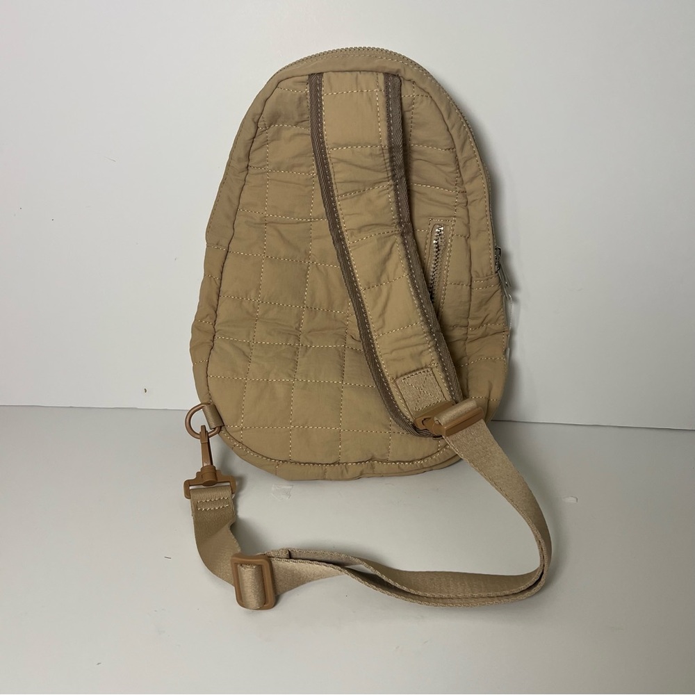 Tan Quilted Pickleball Puffer Sling Bag One Strap Shoulder Backpack - Picture 3 of 10